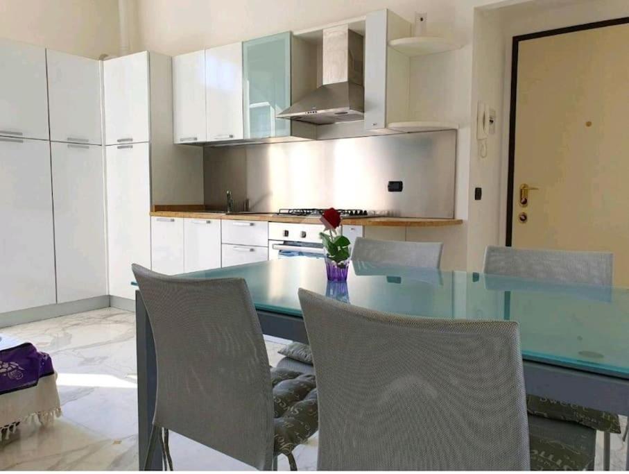 Appartamento 50 Mt Mare Con Parcheggio Riservato Riva Ligure Exterior foto