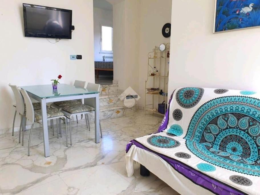 Appartamento 50 Mt Mare Con Parcheggio Riservato Riva Ligure Exterior foto