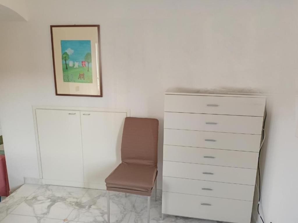 Appartamento 50 Mt Mare Con Parcheggio Riservato Riva Ligure Exterior foto